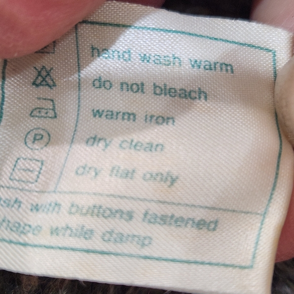 Vintage 90s Laura Ashley Wool Fair Isle Cable Knit Cardigan, WMs L ,Fits Med - Picture 8 of 9